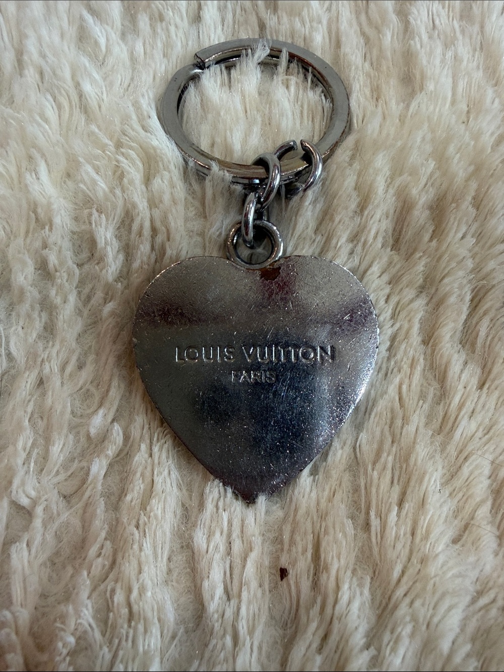 Louis Vuitton Heart Keyring in Gold and Silver - Picture 2 of 3